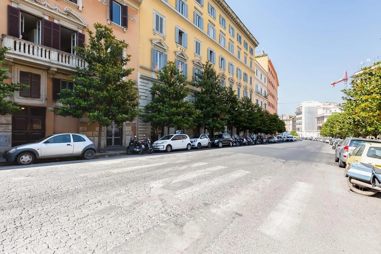 Lovely And Modern Flat Near The Colosseum Rome Italy