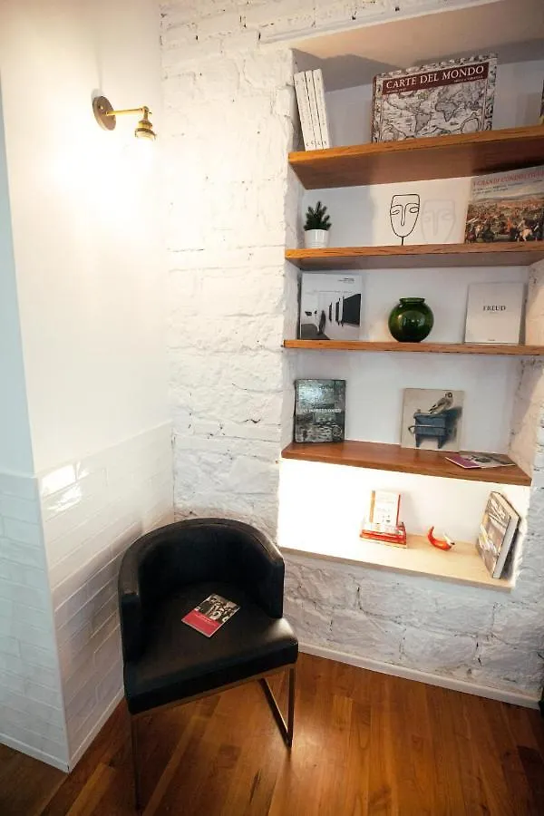 Lovely And Modern Flat Near The Colosseum Rome